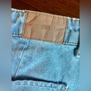 Zara women’s wide leg Jeans in Light Blue size 6